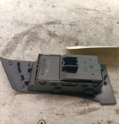 Interrupteur de leve vitre avant gauche OPEL ASTRA J
