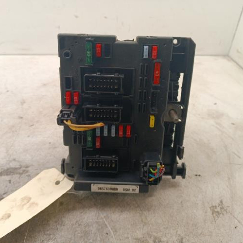 Boitier servitude moteur (BSM) PEUGEOT 206