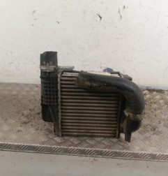 Echangeur air (Intercooler) PEUGEOT 308 2 SW Photo n°1