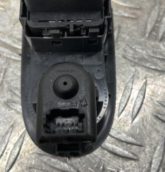 Interrupteur de leve vitre avant gauche RENAULT MASTER 3
