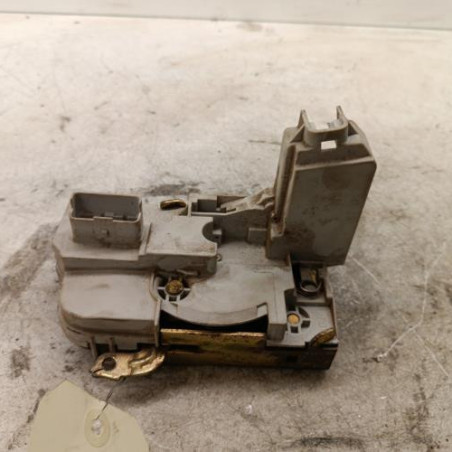 Serrure avant droit PEUGEOT 307