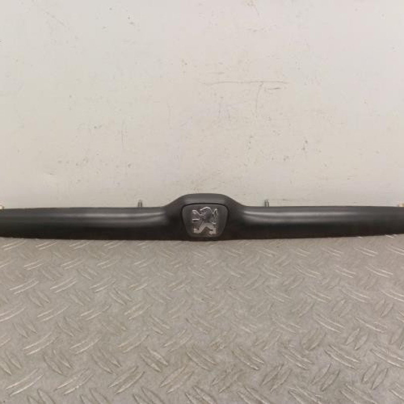Baguette de coffre PEUGEOT 206 Baguette de coffre PEUGEOT 206