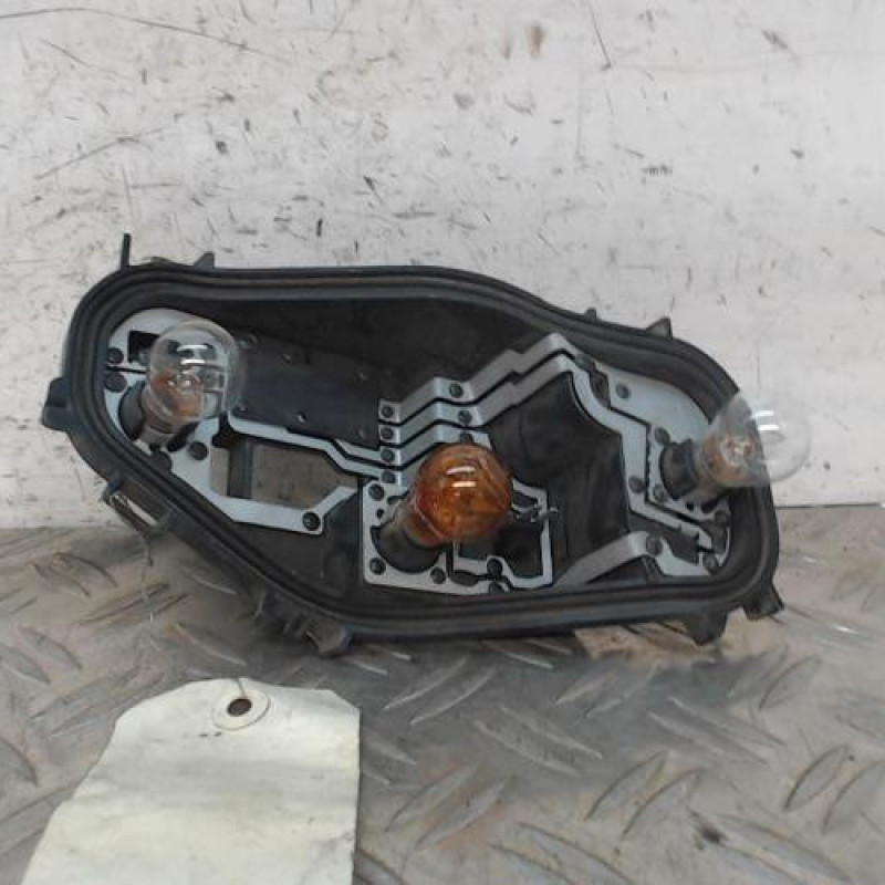 Platine feu arriere droit RENAULT TWINGO 3