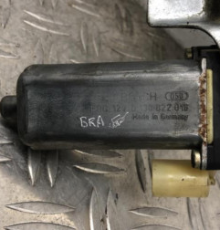 Leve vitre electrique avant gauche TOYOTA YARIS 1