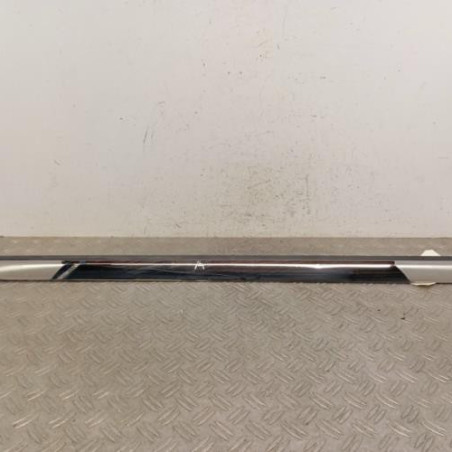Baguette de porte avant droite RENAULT CLIO 5 Photo n°1