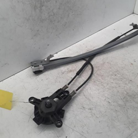 Leve vitre mecanique avant droit PEUGEOT 106
