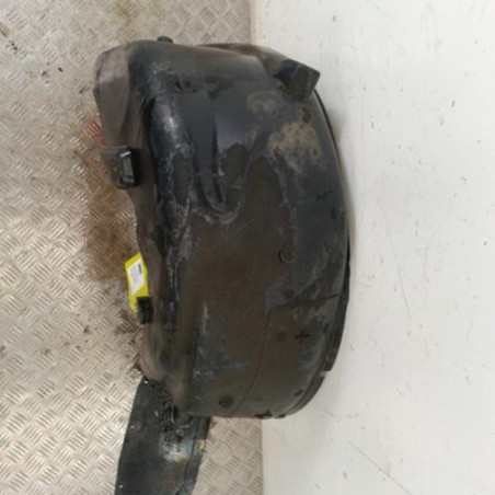 Pare boue arriere droit PEUGEOT 3008 1