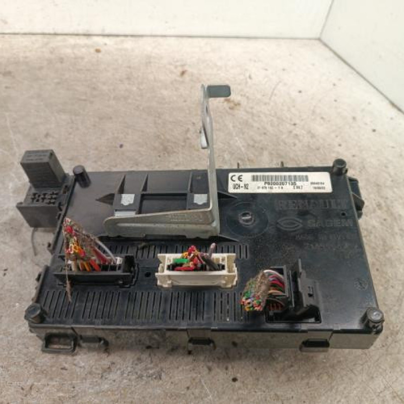 Boitier UCH RENAULT CLIO 2 Boitier UCH RENAULT CLIO 2