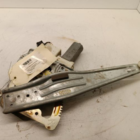 Leve vitre electrique arriere droit TOYOTA COROLLA 10 Photo n°1