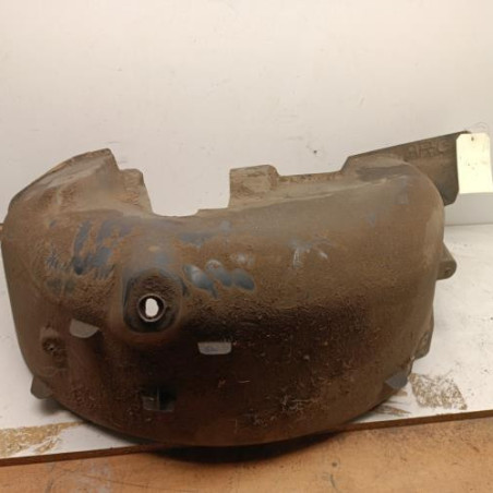 Pare boue arriere gauche PEUGEOT 208 1