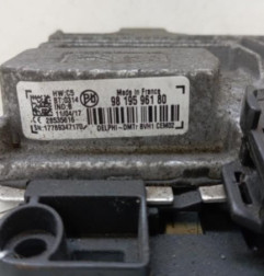 Porte fusible PEUGEOT 2008 1 Photo n°4