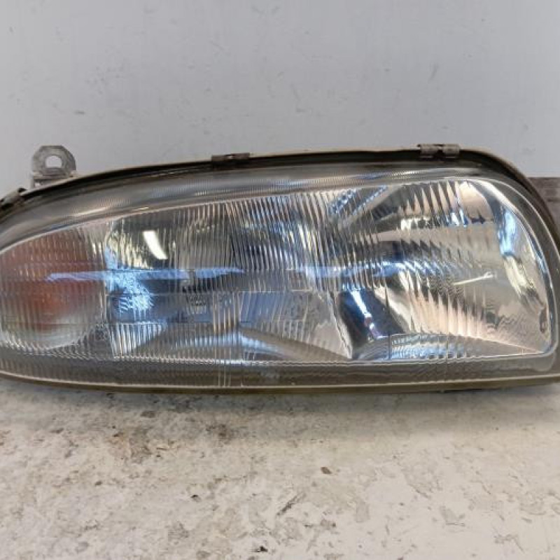 Optique avant principal droit (feux)(phare) FORD FIESTA 4