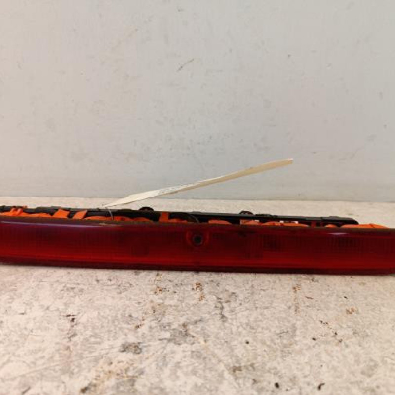 Feu arriere stop central PEUGEOT 206