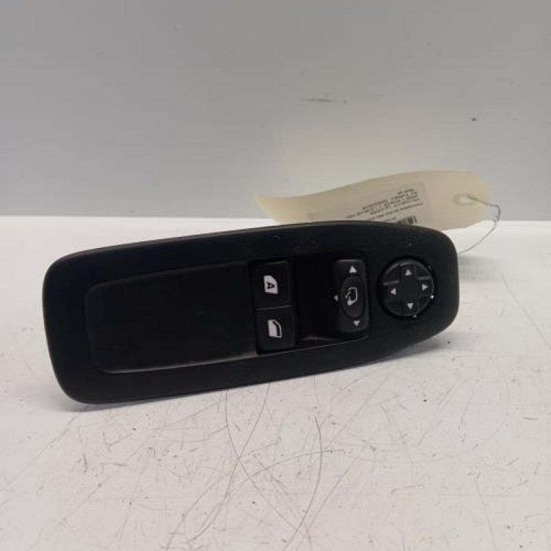 Interrupteur de leve vitre avant gauche PEUGEOT 2008 1