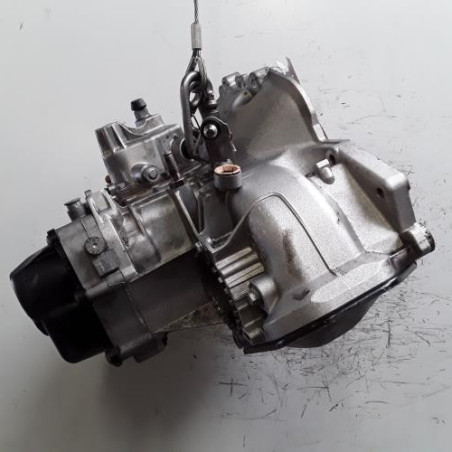Boite de vitesses OPEL CORSA D