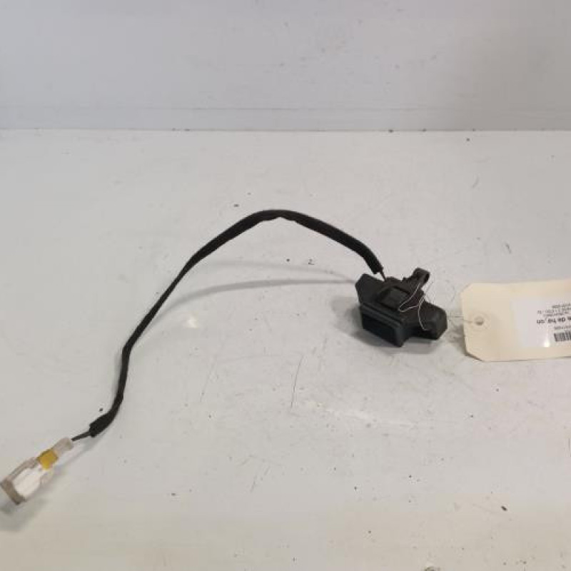 Serrure de hayon RENAULT CLIO 2 Serrure de hayon RENAULT CLIO 2