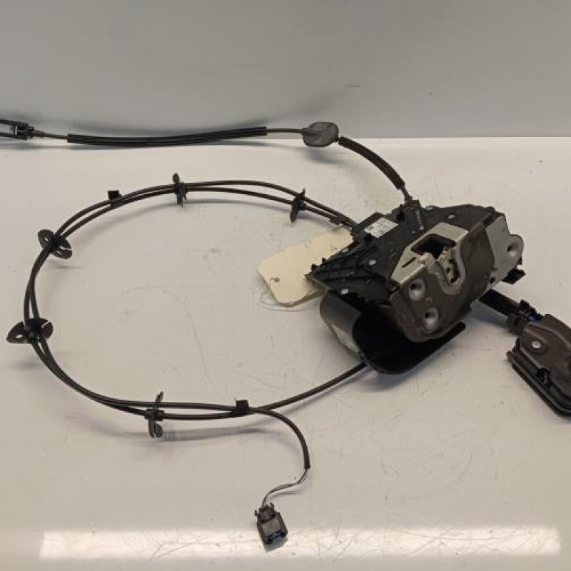 Serrure avant gauche FORD B-MAX Serrure avant gauche FORD B-MAX