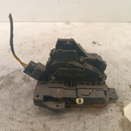Serrure arriere gauche FORD FOCUS 1 Photo n°1