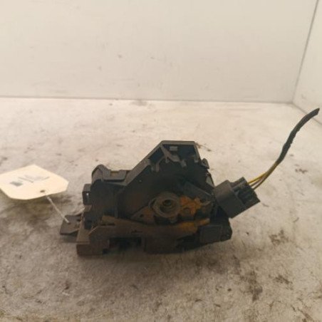Serrure arriere gauche FORD FOCUS 1