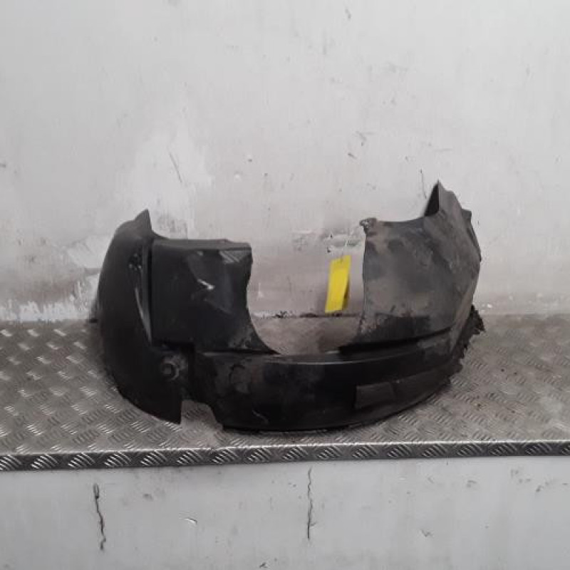 Pare boue avant gauche FORD FIESTA 6