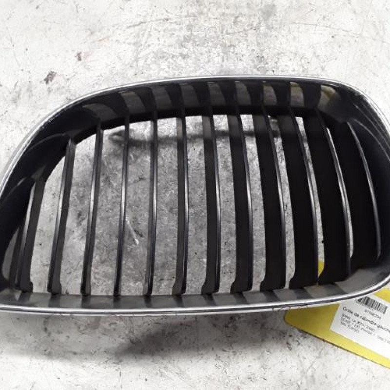 Grille de calandre gauche BMW SERIE 1 E87 Grille de calandre gauche BMW SERIE 1 E87