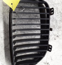 Grille de calandre gauche BMW SERIE 1 E87