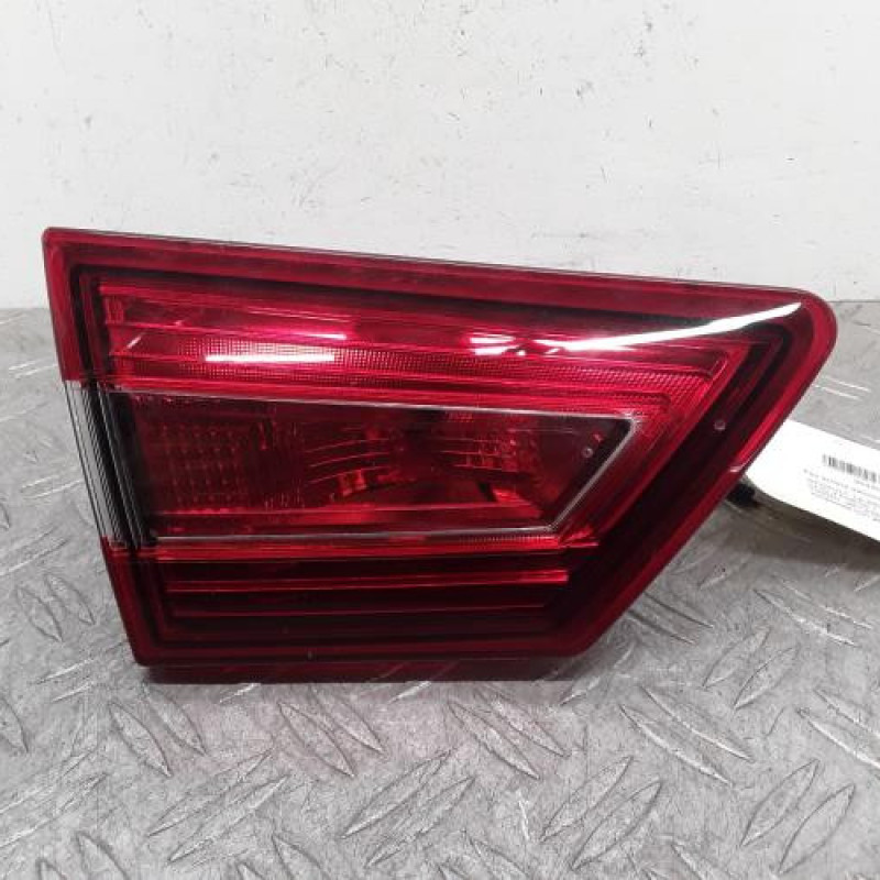 Feu arriere secondaire gauche (feux) RENAULT CLIO 4 Feu arriere secondaire gauche (feux) RENAULT CLIO 4