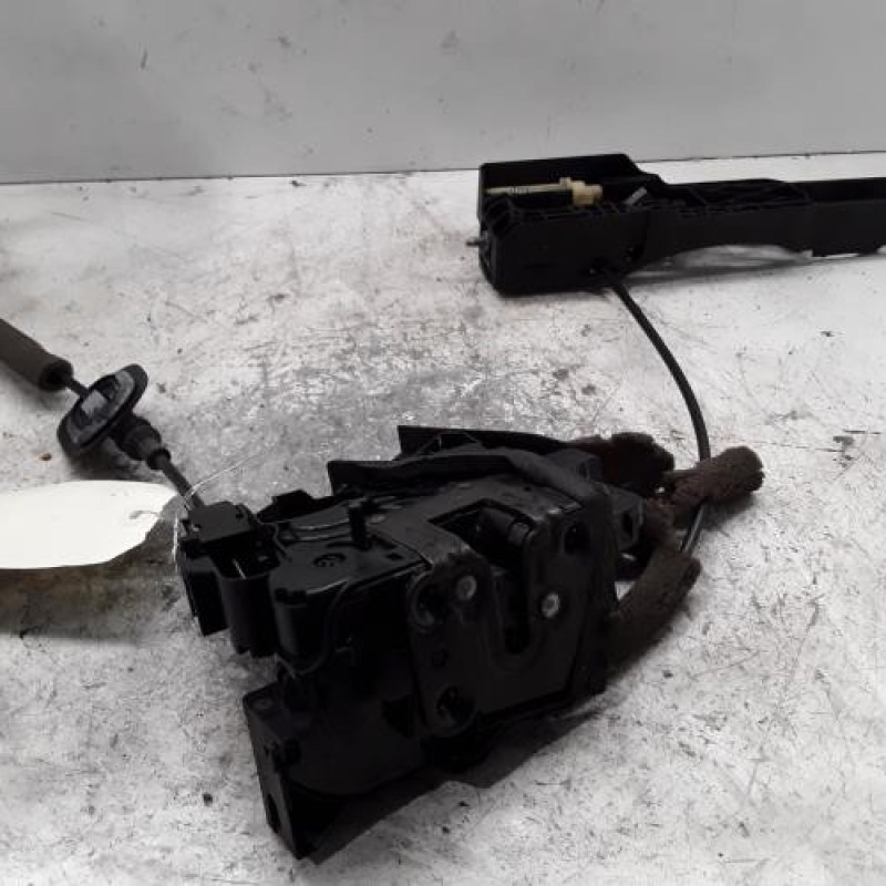 Serrure arriere droit RENAULT MEGANE 4