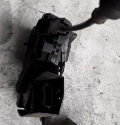 Serrure arriere droit RENAULT MEGANE 4
