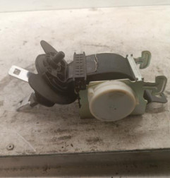 Ceinture arriere centrale PEUGEOT 5008 1