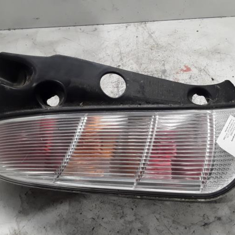 Feu arriere principal gauche (feux) LANCIA YPSILON 4