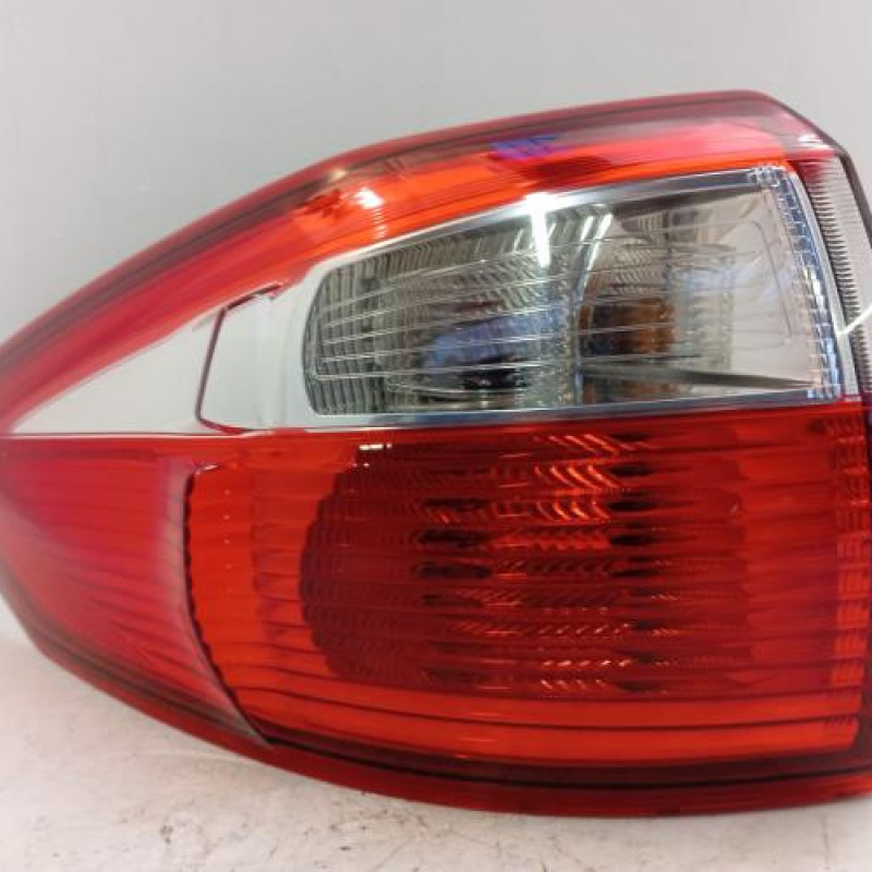 Feu arriere principal gauche (feux) FORD C-MAX 2 Feu arriere principal gauche (feux) FORD C-MAX 2