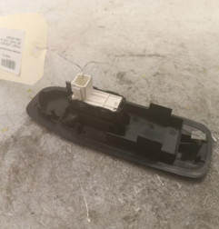 Interrupteur de leve vitre avant droit PEUGEOT 208 1