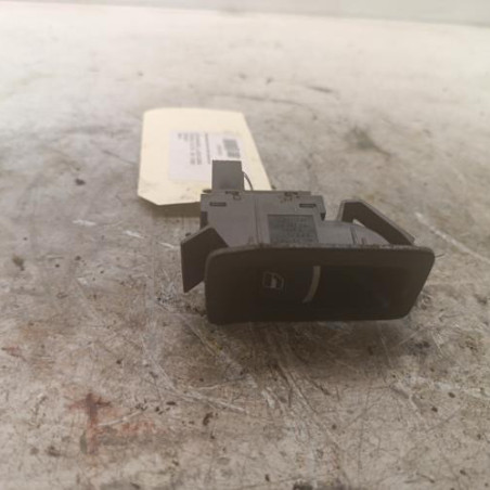 Interrupteur de leve vitre arriere droit VOLKSWAGEN TOURAN 2 Photo n°1