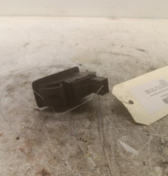 Interrupteur de leve vitre arriere droit VOLKSWAGEN TOURAN 2