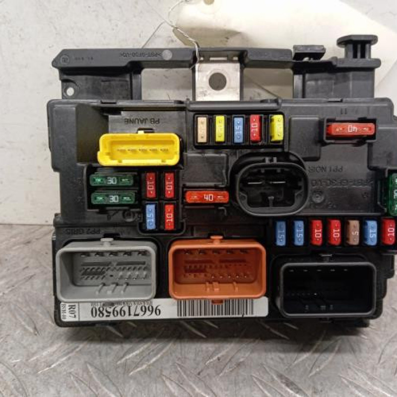 Boitier servitude moteur (BSM) PEUGEOT 207 Boitier servitude moteur (BSM) PEUGEOT 207