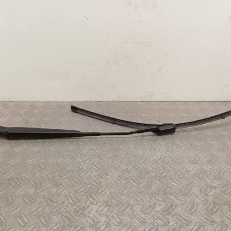 Bras essuie glace avant gauche PEUGEOT 208 2