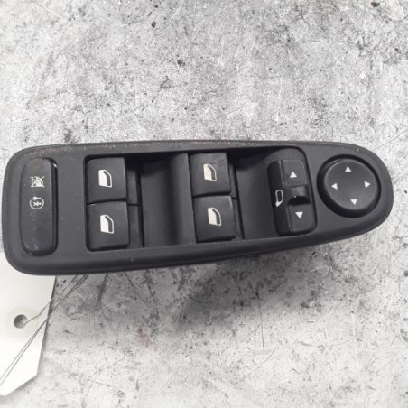 Interrupteur de leve vitre avant gauche CITROEN C4 GRAND PICASSO 1 Photo n°1