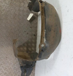 Pare boue avant gauche RENAULT LAGUNA 2