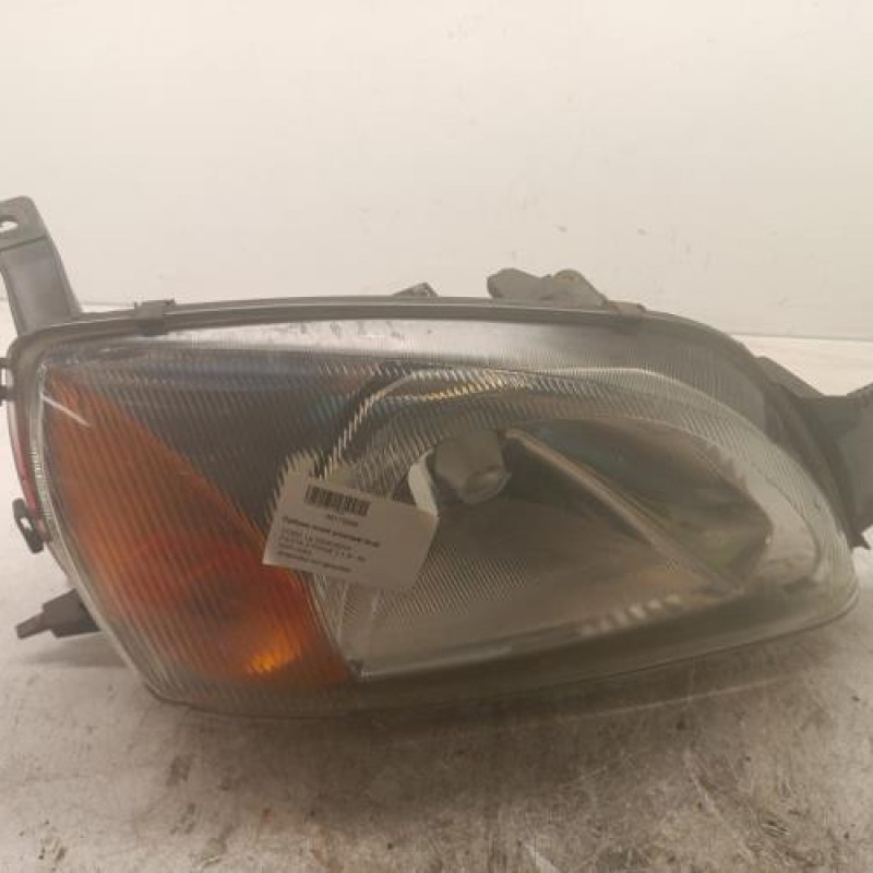 Optique avant principal droit (feux)(phare) FORD FIESTA 4