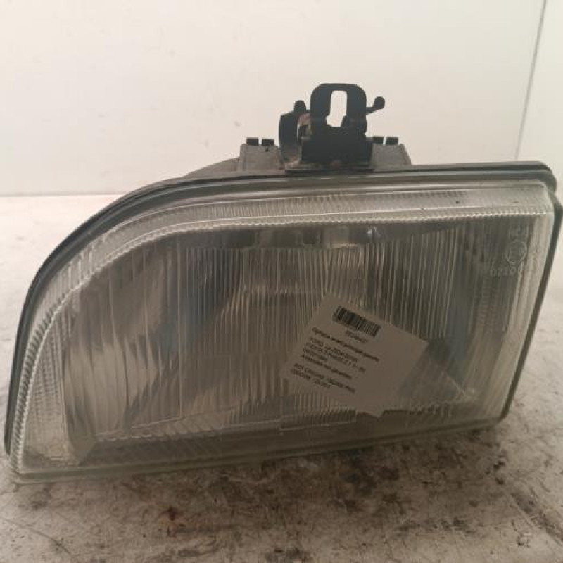 Optique avant principal gauche (feux)(phare) FORD FIESTA 3