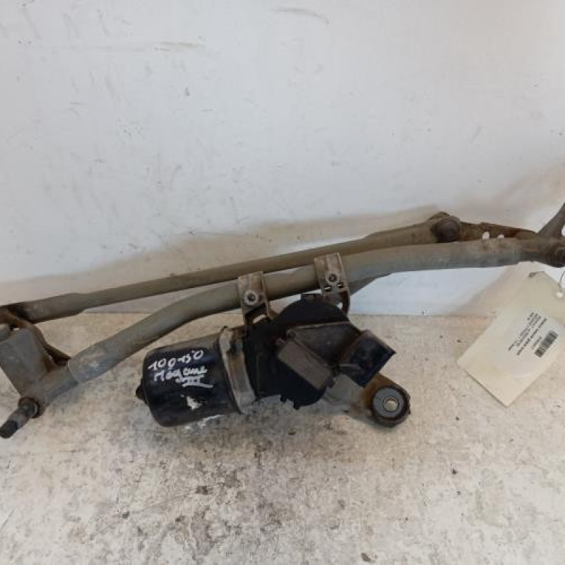 Moteur essuie glace avant RENAULT MEGANE 2