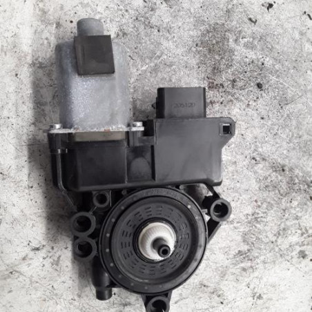 Moteur leve vitre avant gauche HYUNDAI I 40 Photo n°1