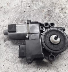 Moteur leve vitre avant droit HYUNDAI I 40 Photo n°1