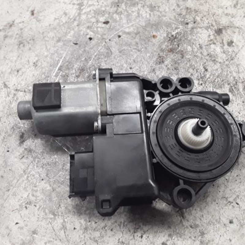 Moteur leve vitre avant droit HYUNDAI I 40