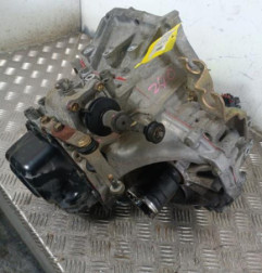 Boite de vitesses TOYOTA YARIS 1 Photo n°4