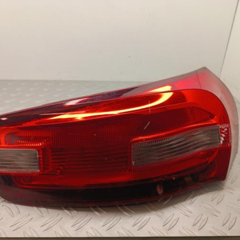 Feu arriere principal droit (feux) CITROEN C4 PICASSO 2 Feu arriere principal droit (feux) CITROEN C4 PICASSO 2