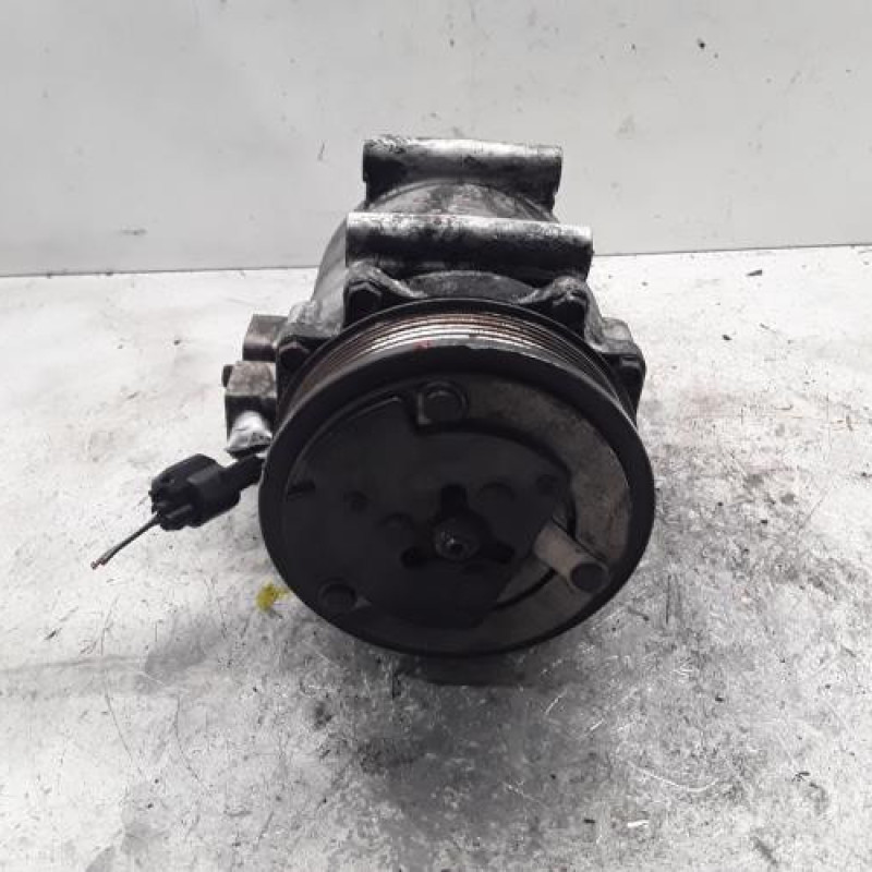 Compresseur clim FORD FIESTA 6 Compresseur clim FORD FIESTA 6