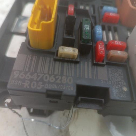Boitier servitude moteur (BSM) PEUGEOT 308 1