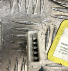 Moteur essuie glace avant CITROEN XANTIA Photo n°3